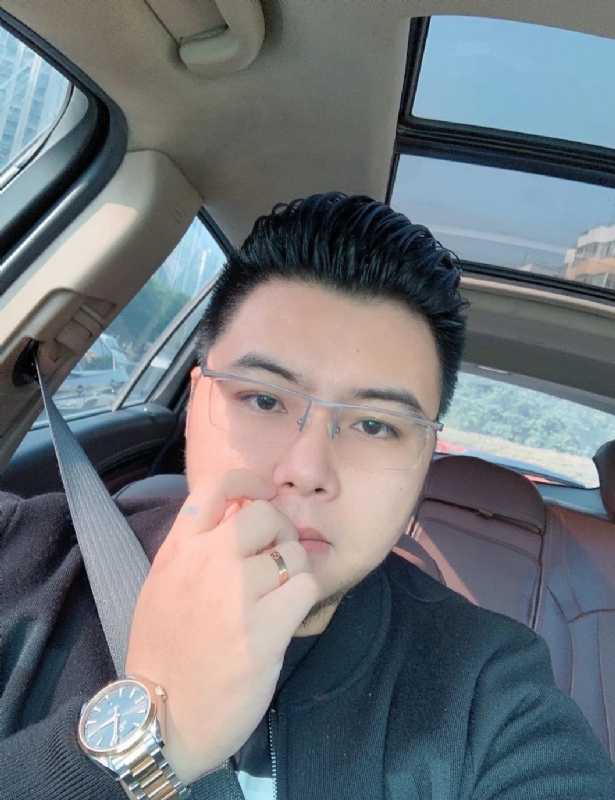 把苹果咬哭的第一张照片--柘荣征婚网