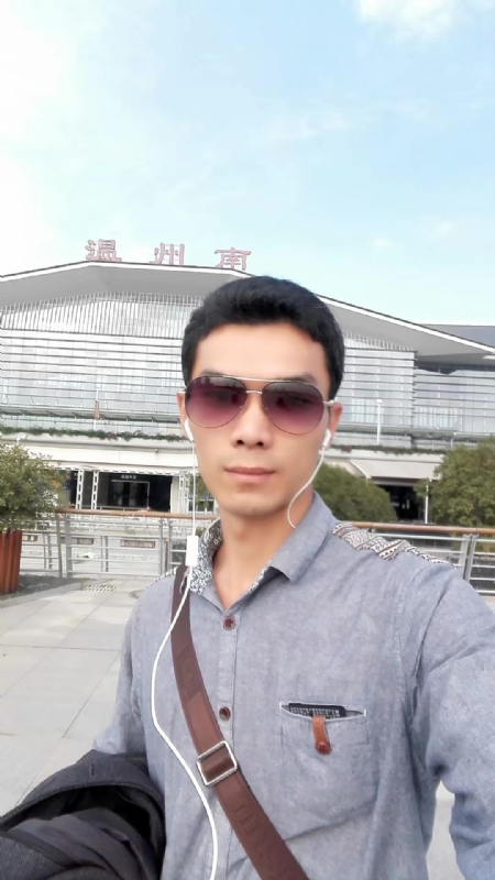 错把真心喂了狗的第三张照片--柘荣征婚网